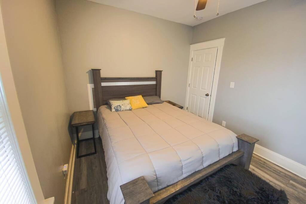 Apartment Quaint 3br 1 Bath Near