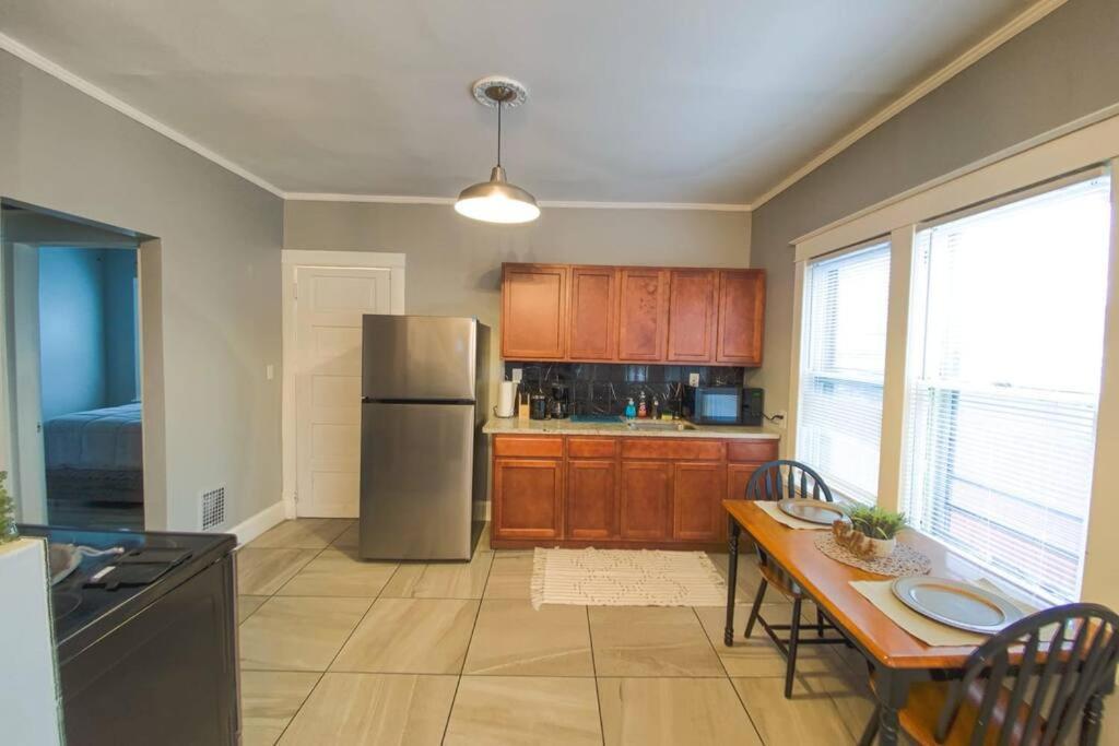 Apartment Quaint 3br 1 Bath Near Niagara Falls