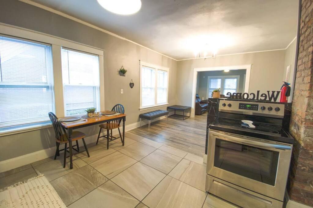 Quaint 3br 1 Bath Near * Niagara Falls